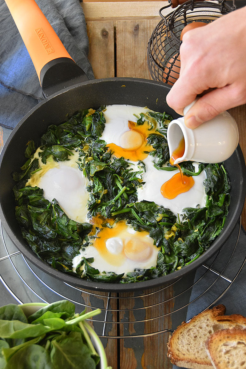 Eggs with spinach