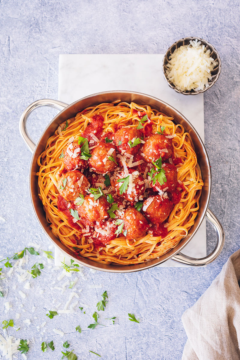 Pasta with meatballs