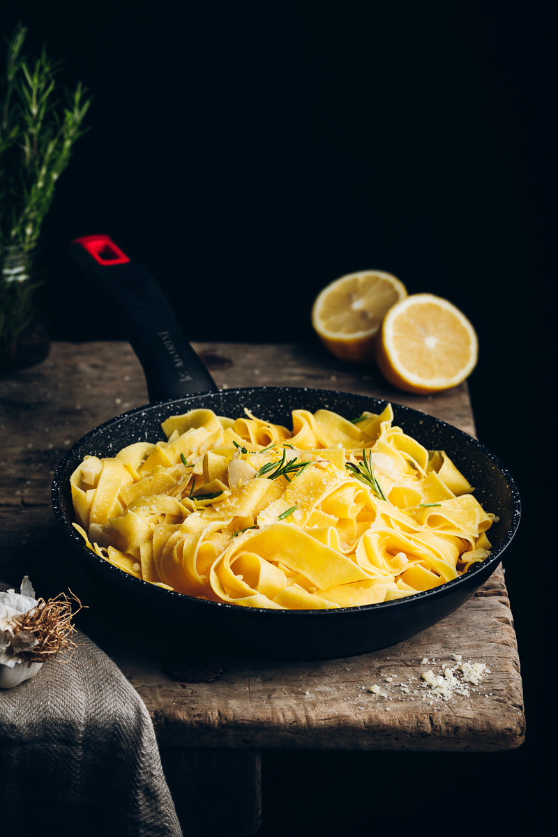 Pasta mit Knoblauch und Zitrone