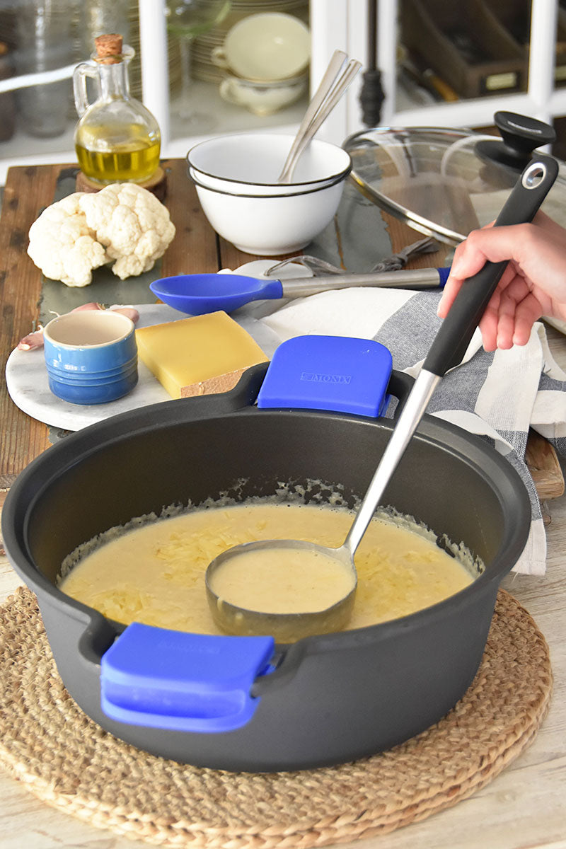 Sopa de coliflor con queso comté