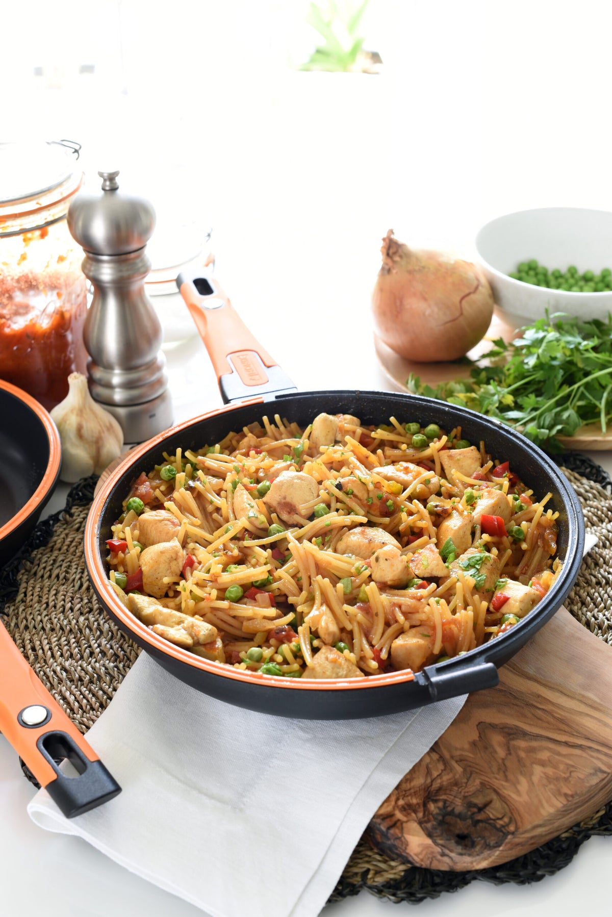 Hähnchen mit Nudeln MONIX23