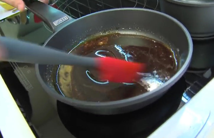 Wie man flüssigen Karamell herstellt