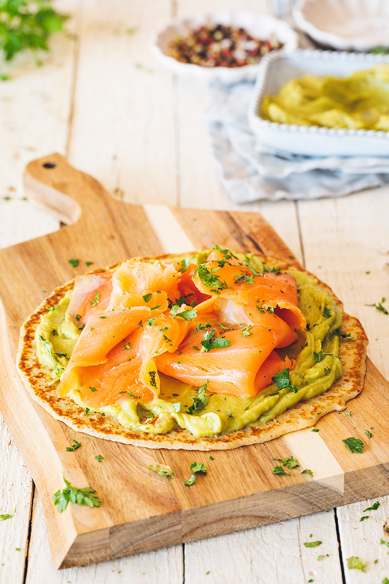 Crepes con guacamole e salmone